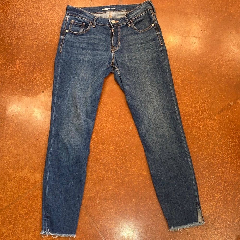 EUC Old Navy Women’s Rockstar Super Skinny Raw Hem Denim Jeans Sz 4